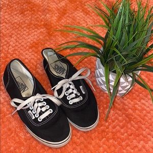 Vans Shoes - Black and white Vans Vans Shoes - Black and white Vans